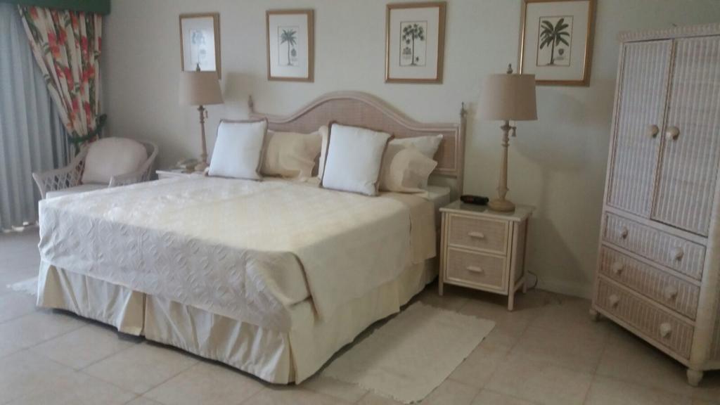 ברידג'טאון Coral Sands Beach Resort מראה חיצוני תמונה